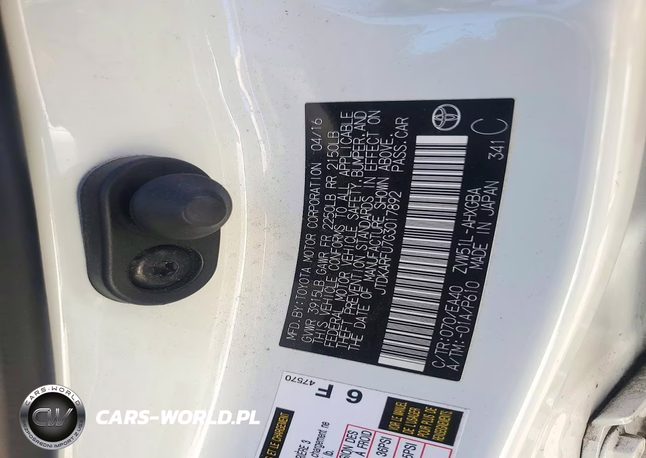 2016 Toyota Prius Four VIN:JTDKARFU7G3017892 - 12
