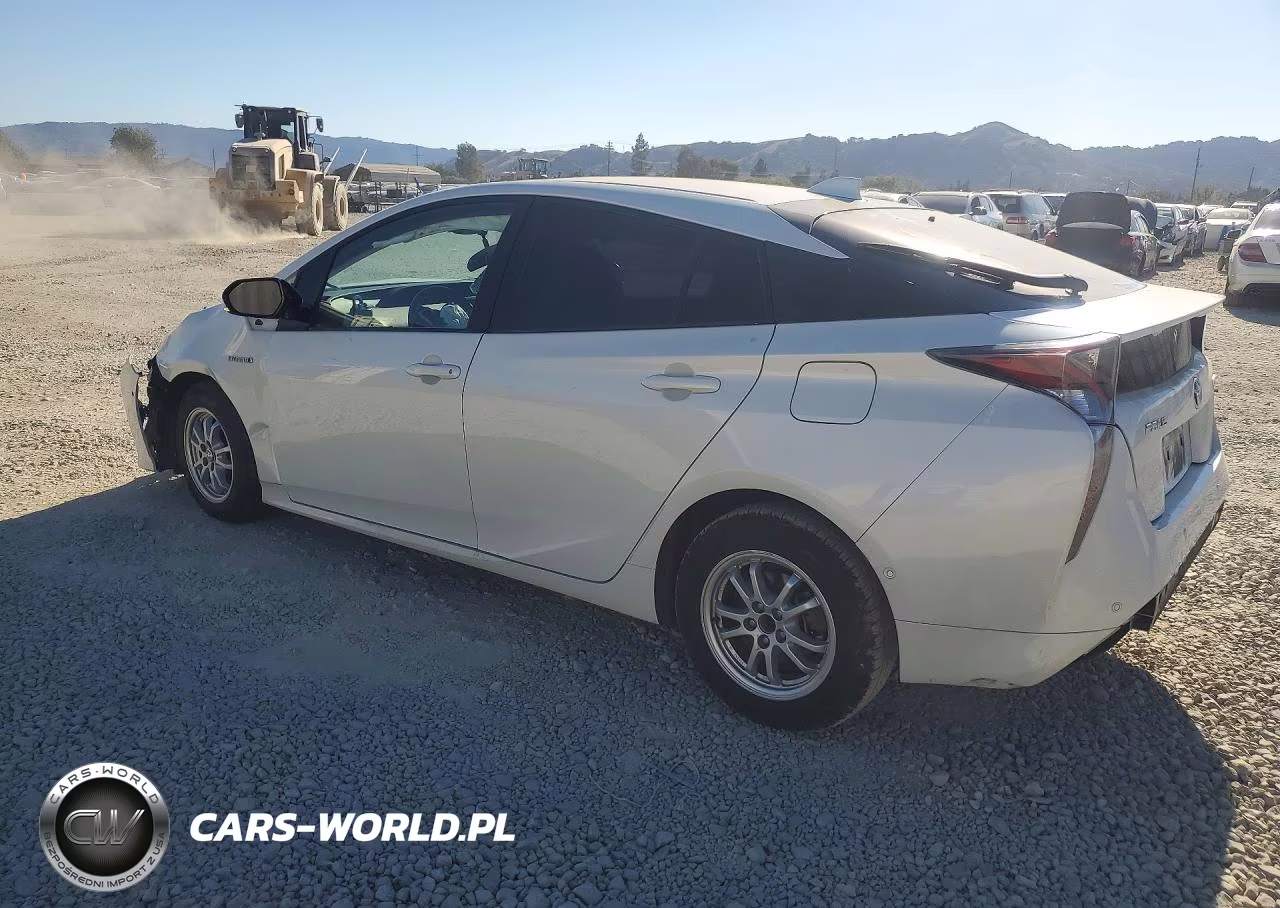 2016 Toyota Prius Four VIN:JTDKARFU7G3017892 - 2