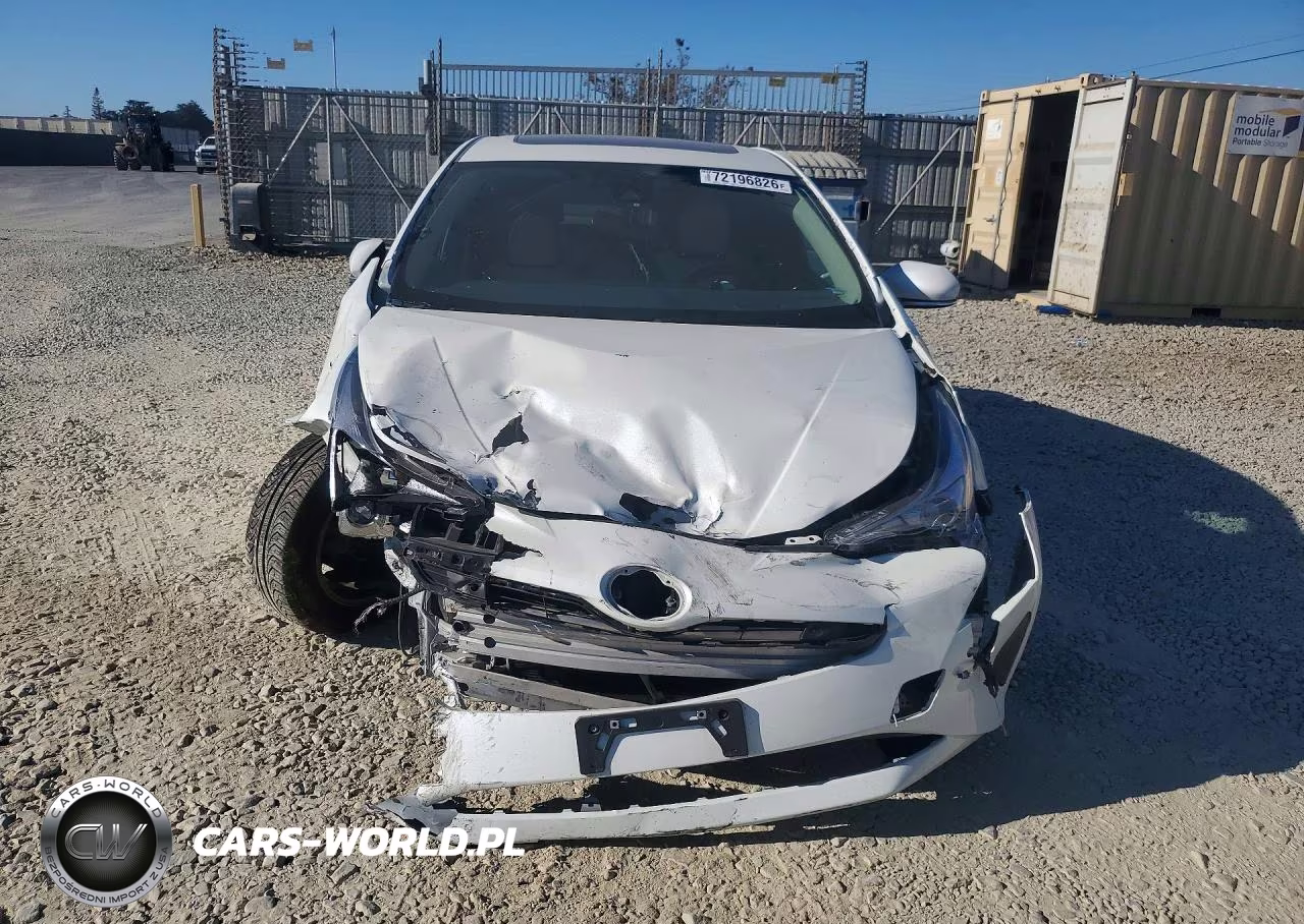2016 Toyota Prius Four VIN:JTDKARFU7G3017892 - 5