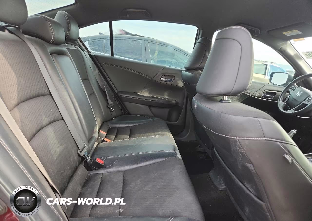 2016 Honda Accord Sport VIN:1HGCR2F5XGA192227 - 10