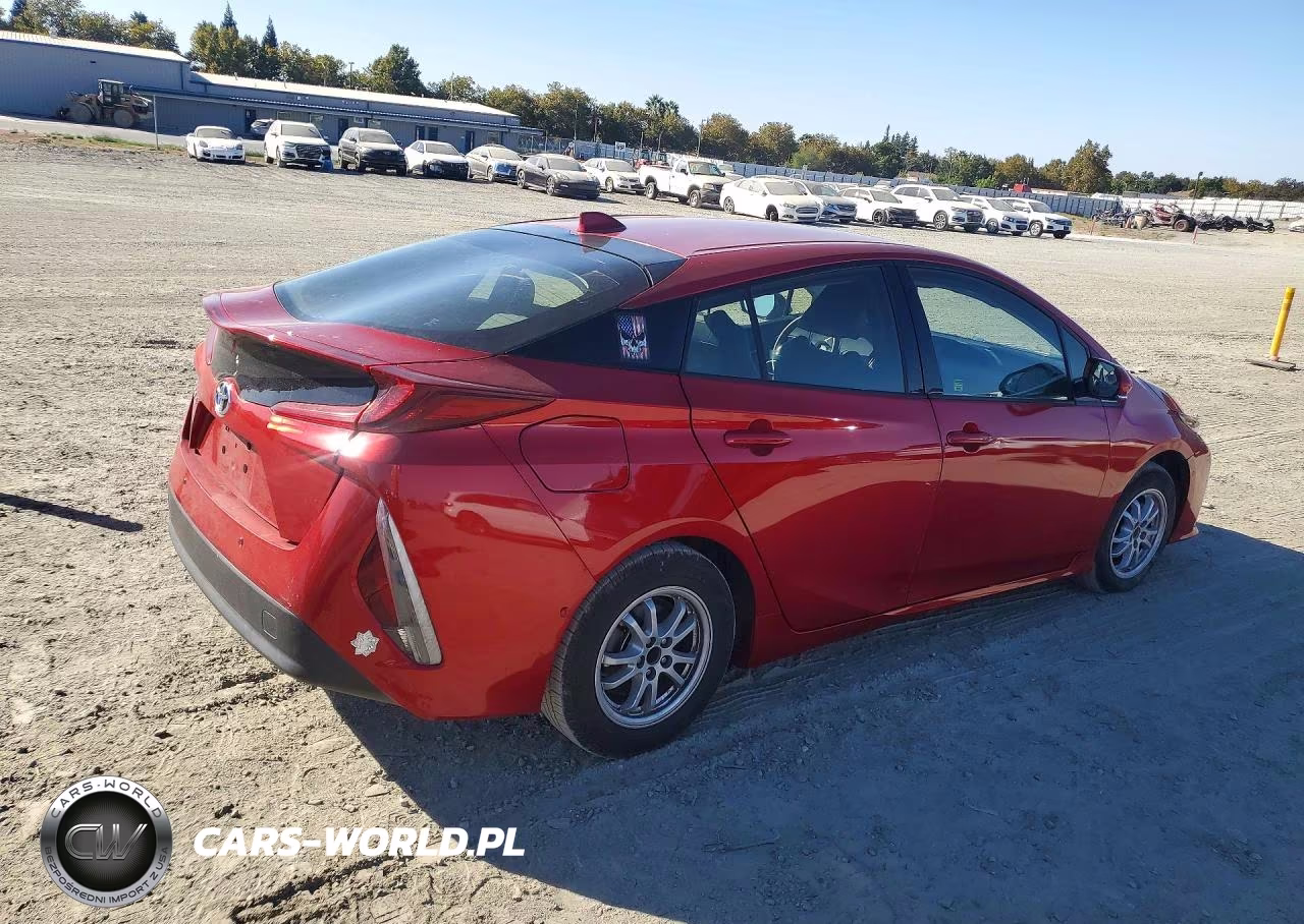 2019 Toyota Prius Prime Advanced VIN:JTDKARFPXK3116130 - 3