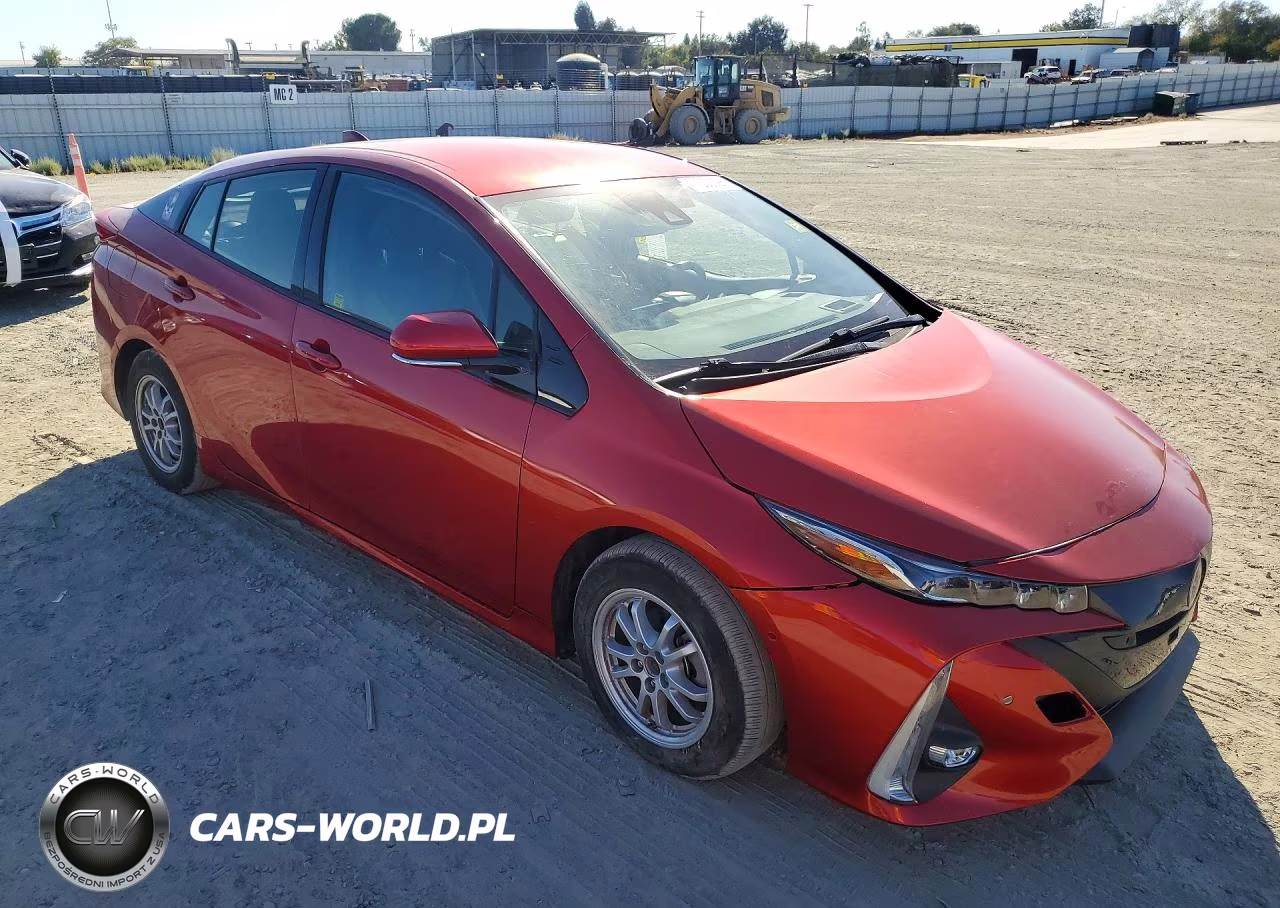 2019 Toyota Prius Prime Advanced VIN:JTDKARFPXK3116130 - 4