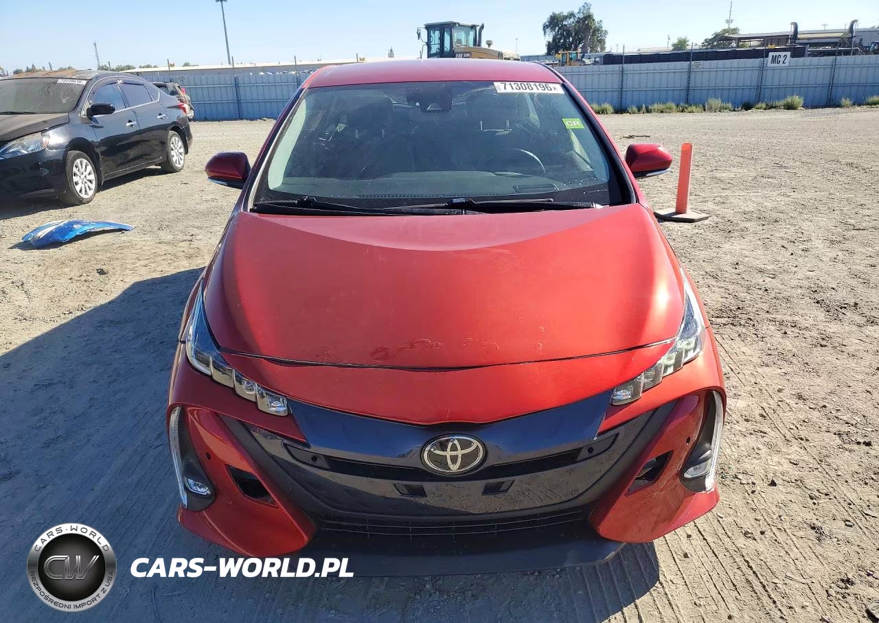 2019 Toyota Prius Prime Advanced VIN:JTDKARFPXK3116130 - 5