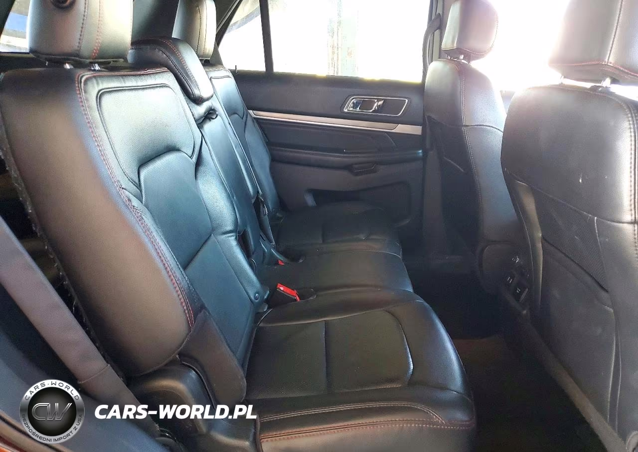 2017 Ford Explorer Sport VIN:1FM5K8GT2HGD42742 - 11