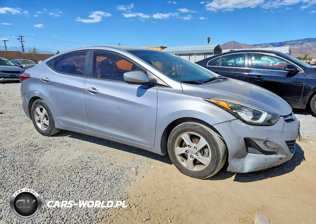 2015 Hyundai Elantra Se VIN:5NPDH4AEXFH558767 - 4