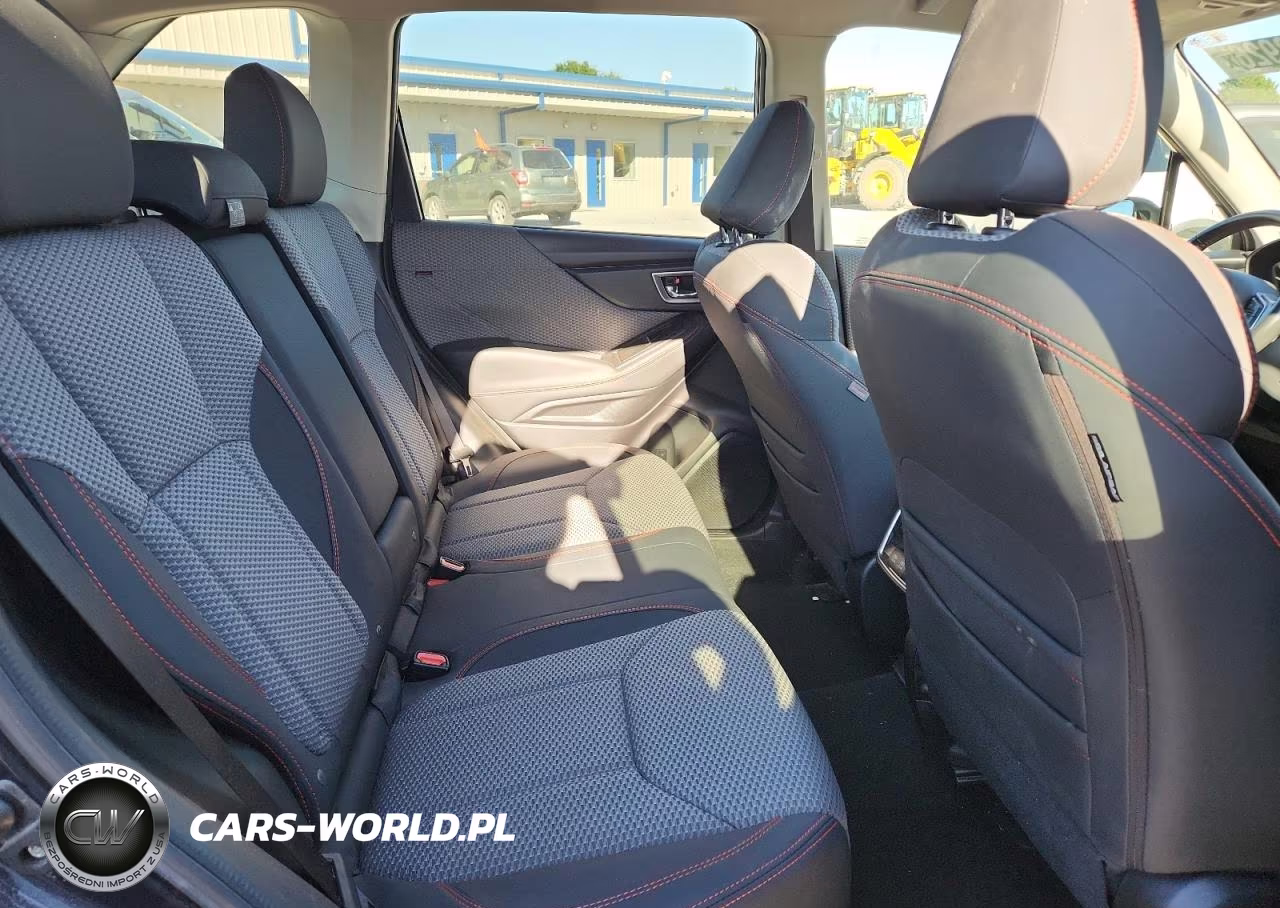 2019 Subaru Forester Sport VIN:JF2SKAPC3KH530929 - 11
