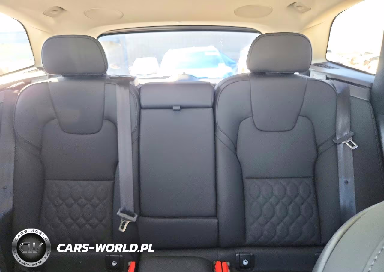 2026 Volvo Xc60 Plus VIN:YV4M12RC9T1487976 - 10