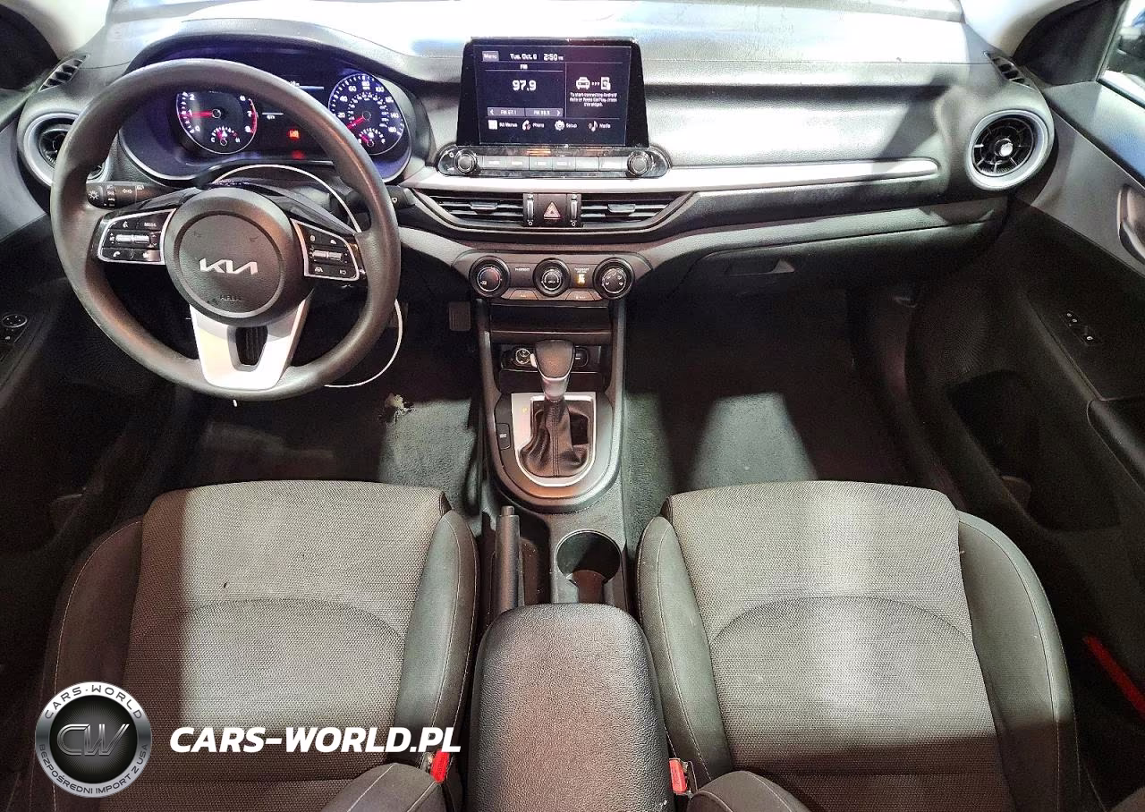 2023 Kia Forte Lxs VIN:3KPF24AD7PE581317 - 8