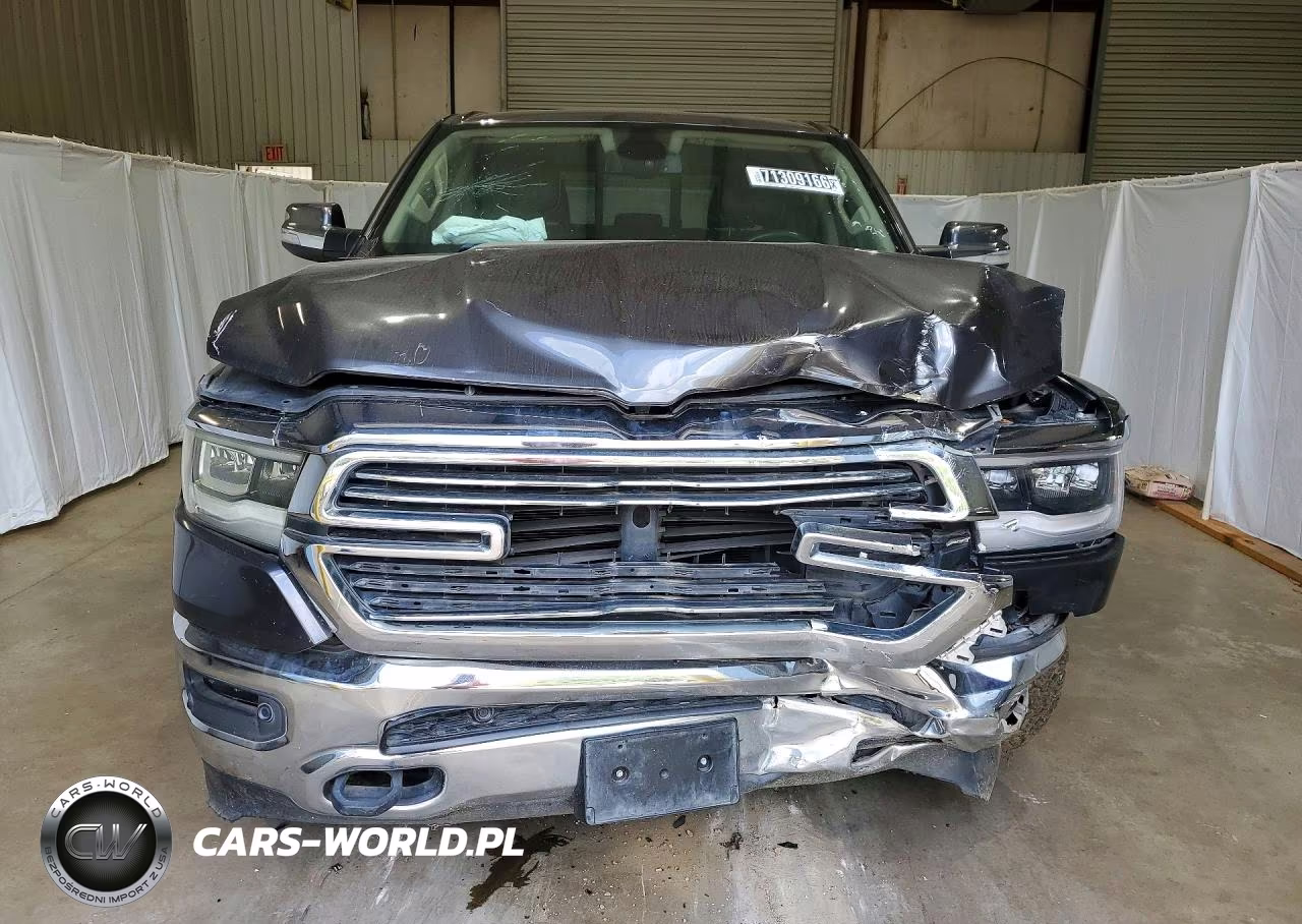 2019 Ram 1500 Laramie VIN:1C6SRFJT5KN808206 - 5