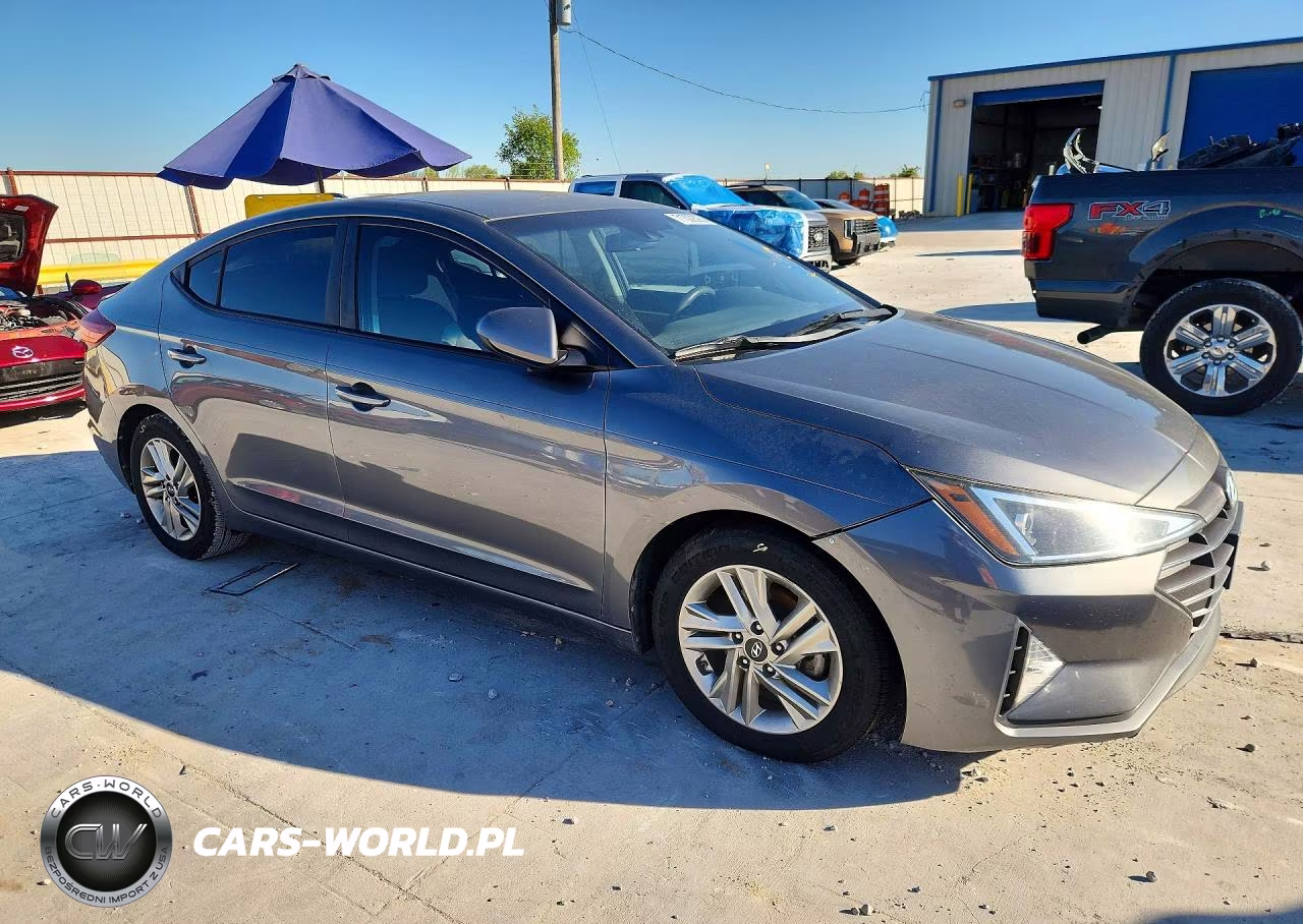 2020 Hyundai Elantra Sel VIN:5NPD84LF4LH516323 - 4