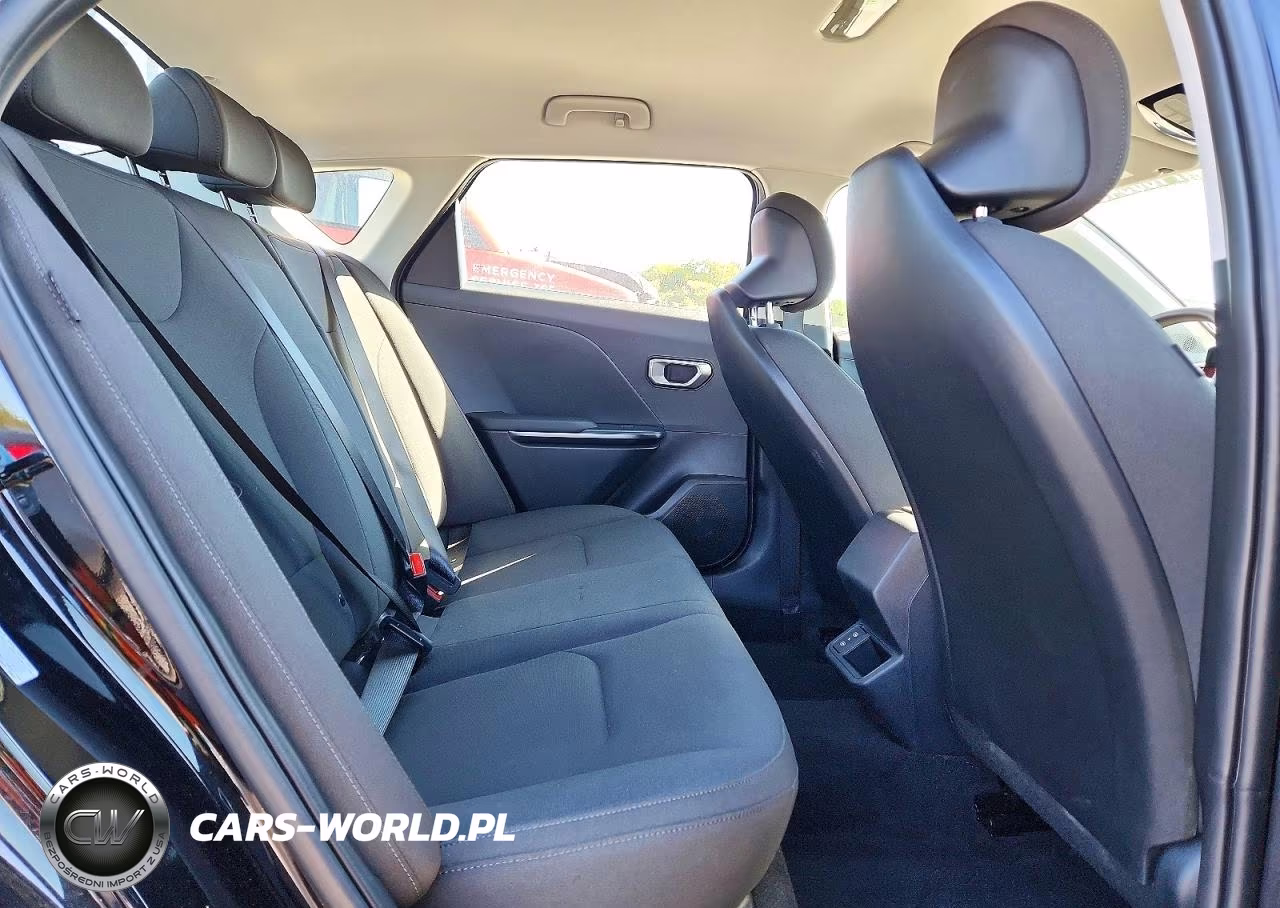 2026 Kia K4 Lxs VIN:3KPFT4DE2TE342169 - 10