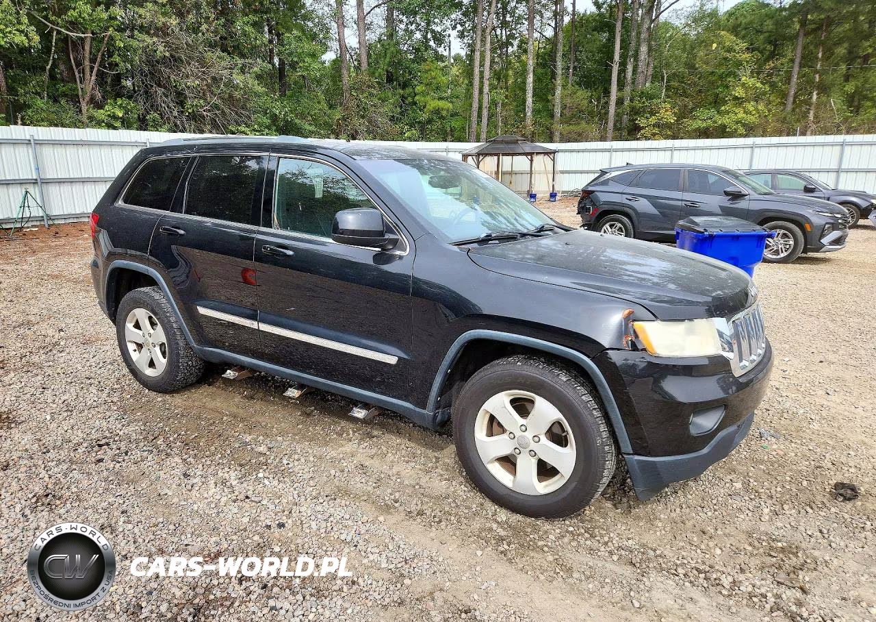 2013 Jeep Grand Cherokee Laredo VIN:1C4RJFAG0DC544103 - 4