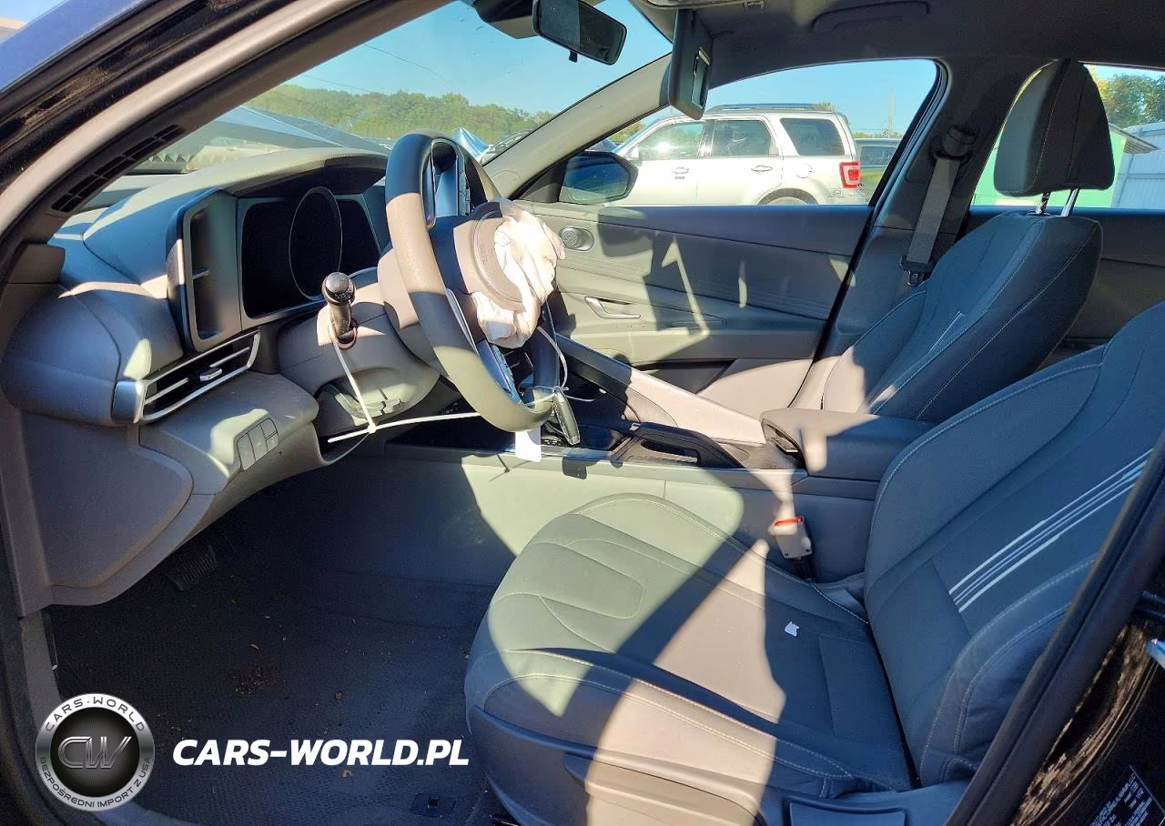 2022 Hyundai Elantra Sel VIN:5NPLM4AG9NH073835 - 7