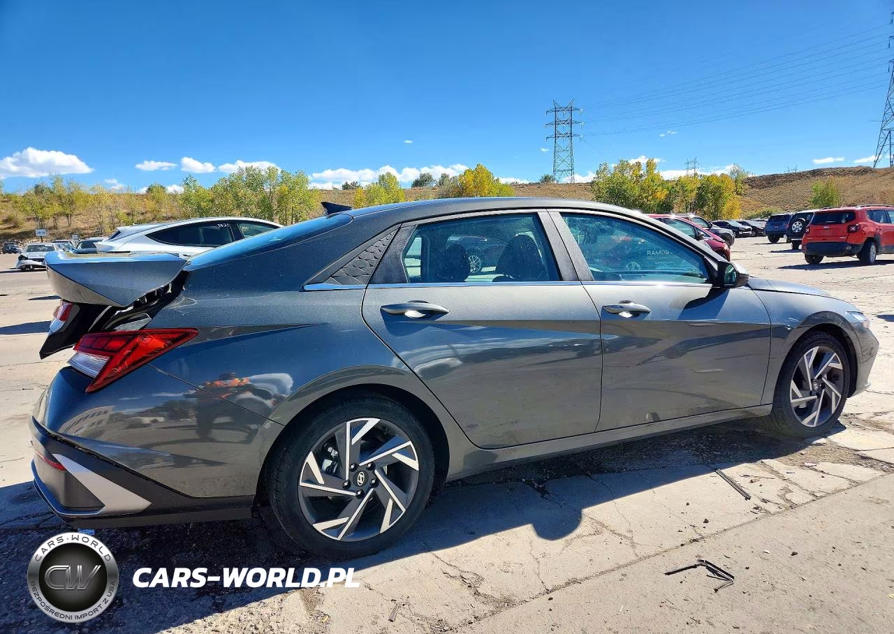 2024 Hyundai Elantra Sel VIN:KMHLS4DGXRU753090 - 3