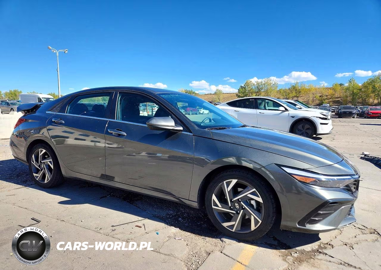 2024 Hyundai Elantra Sel VIN:KMHLS4DGXRU753090 - 4
