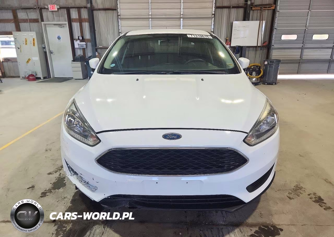 2018 Ford Focus Se VIN:1FADP3F28JL230091 - 5