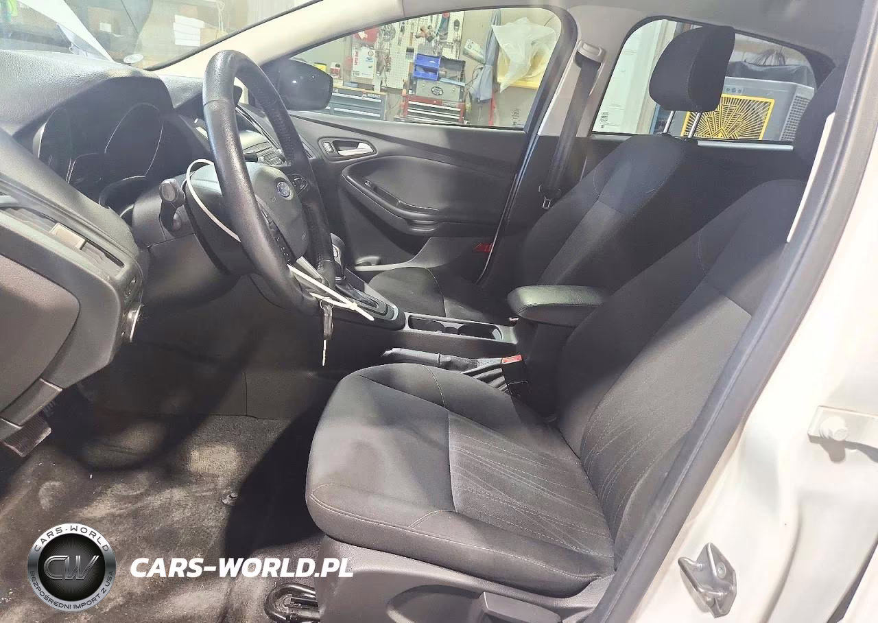 2018 Ford Focus Se VIN:1FADP3F28JL230091 - 7