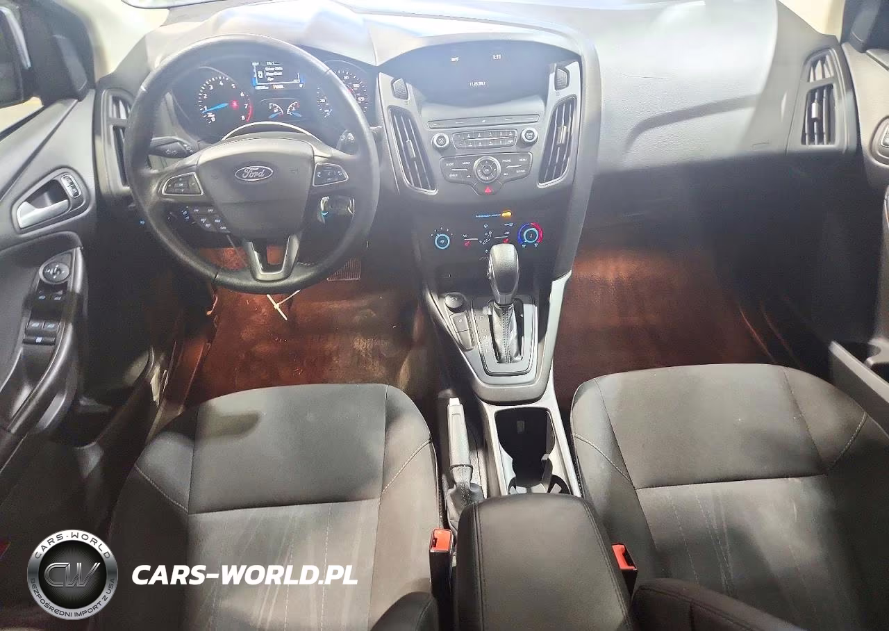 2018 Ford Focus Se VIN:1FADP3F28JL230091 - 8