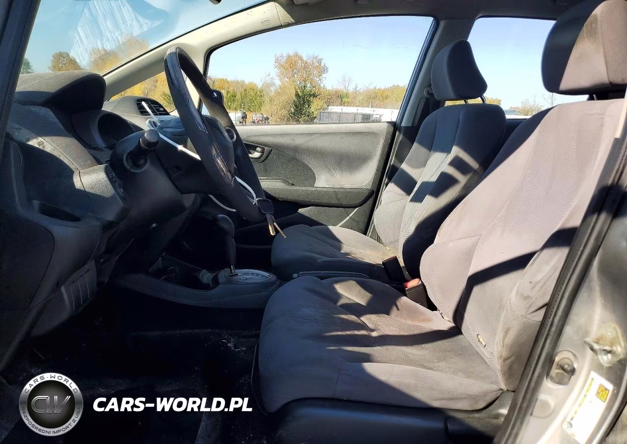2010 Honda Fit VIN:JHMGE8H26AC001270 - 7