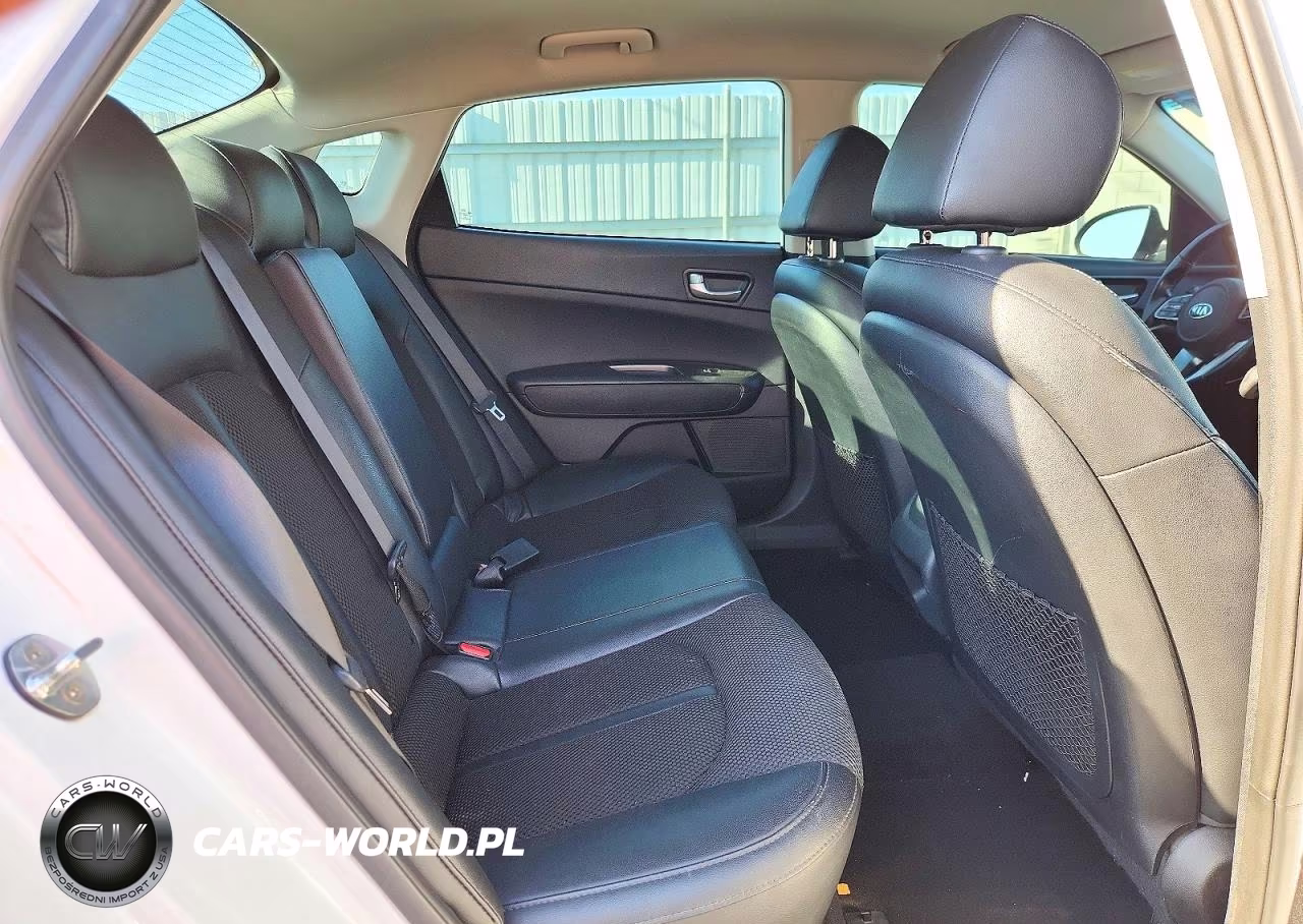 2019 Kia Optima S VIN:5XXGT4L36KG295934 - 10