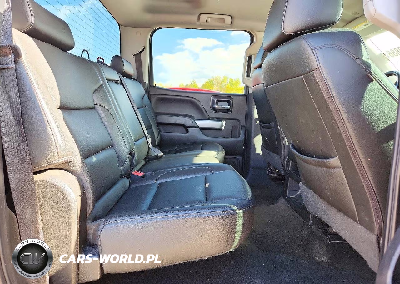 2018 Chevrolet Silverado K1500 Lt VIN:3GCUKREC9JG319669 - 10
