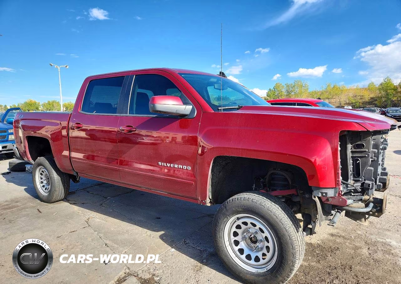 2018 Chevrolet Silverado K1500 Lt VIN:3GCUKREC9JG319669 - 4