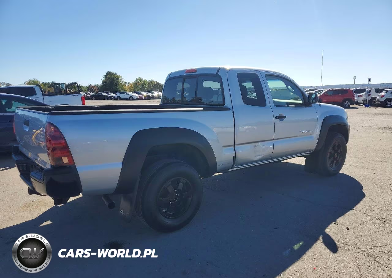 2006 Toyota Tacoma Base VIN:5TEUX42N36Z157317 - 3