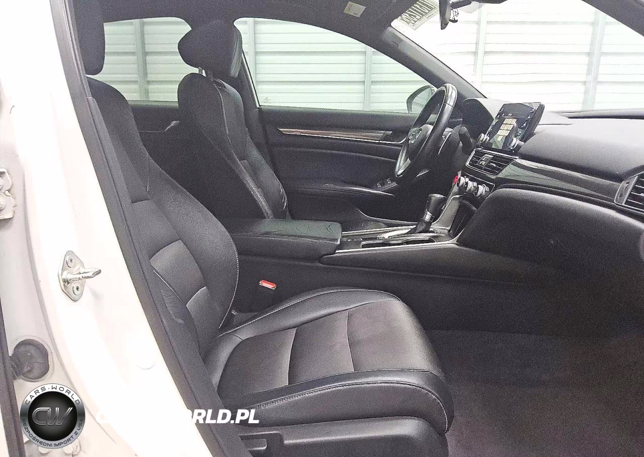 2018 Honda Accord Sport VIN:1HGCV1F31JA262385 - 13