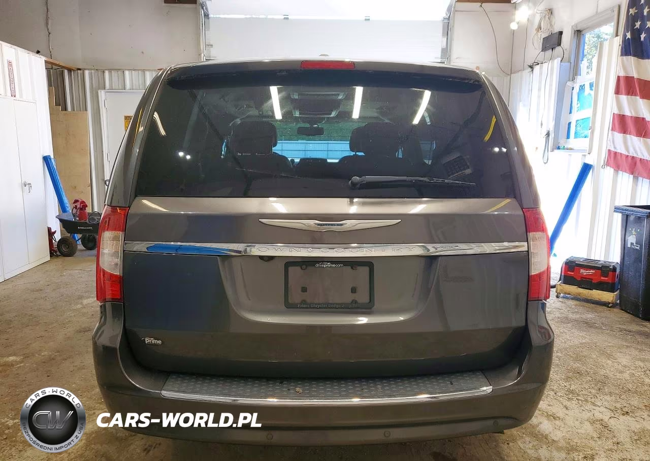 2016 Chrysler Town & Country Touring L VIN:2C4RC1CG5GR188978 - 6