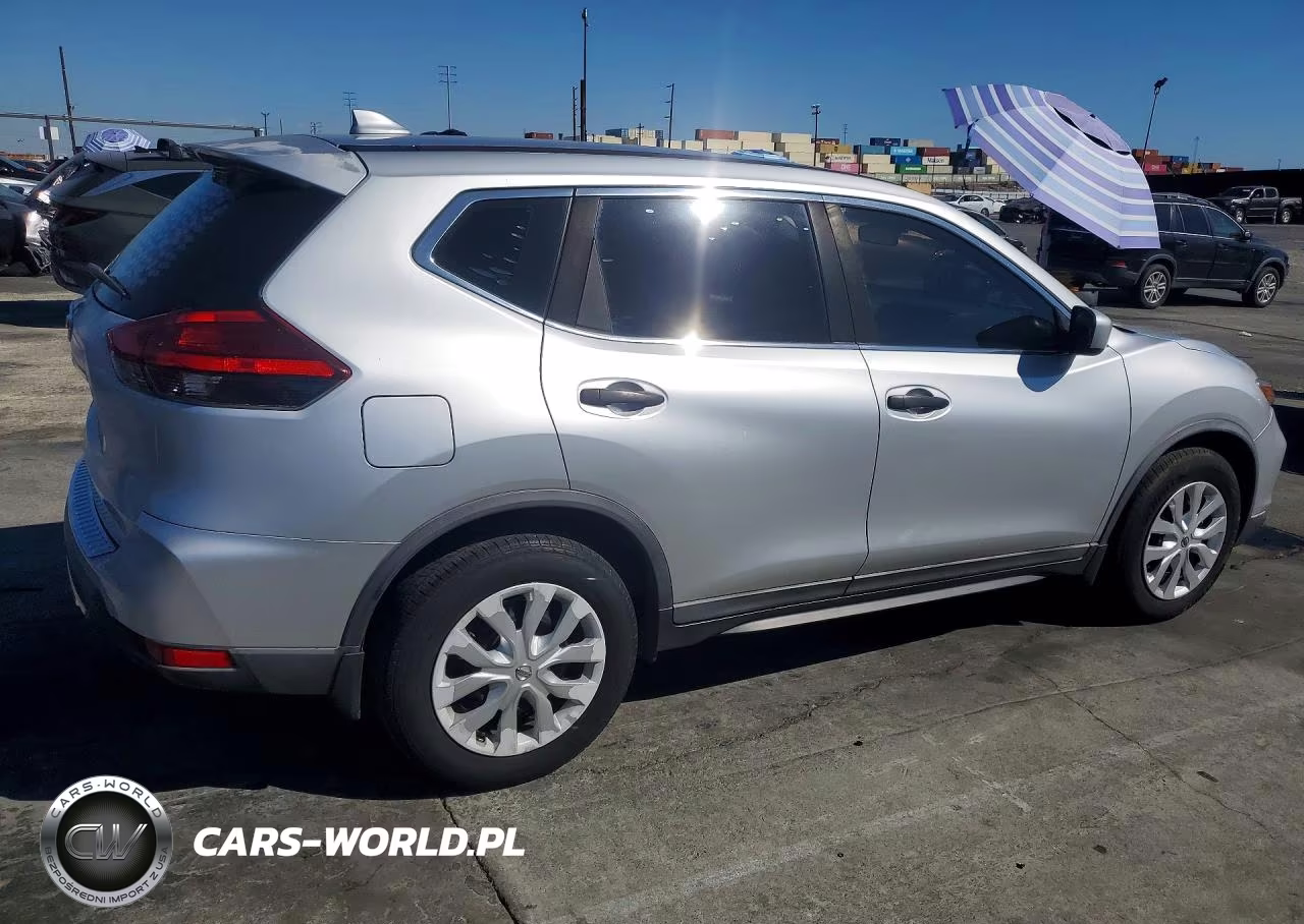 2017 Nissan Rogue S VIN:KNMAT2MT7HP611111 - 3