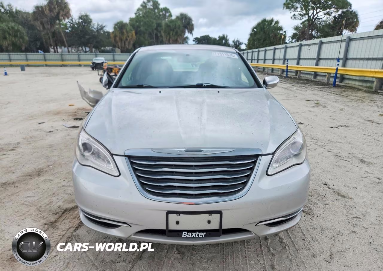 2012 Chrysler 200 Limited VIN:1C3CCBCB6CN301994 - 5