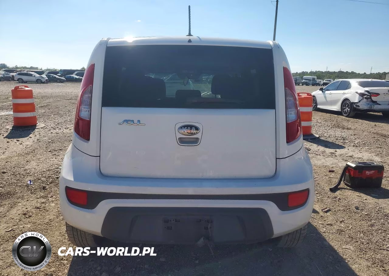 2013 Kia Soul + VIN:KNDJT2A61D7539976 - 6
