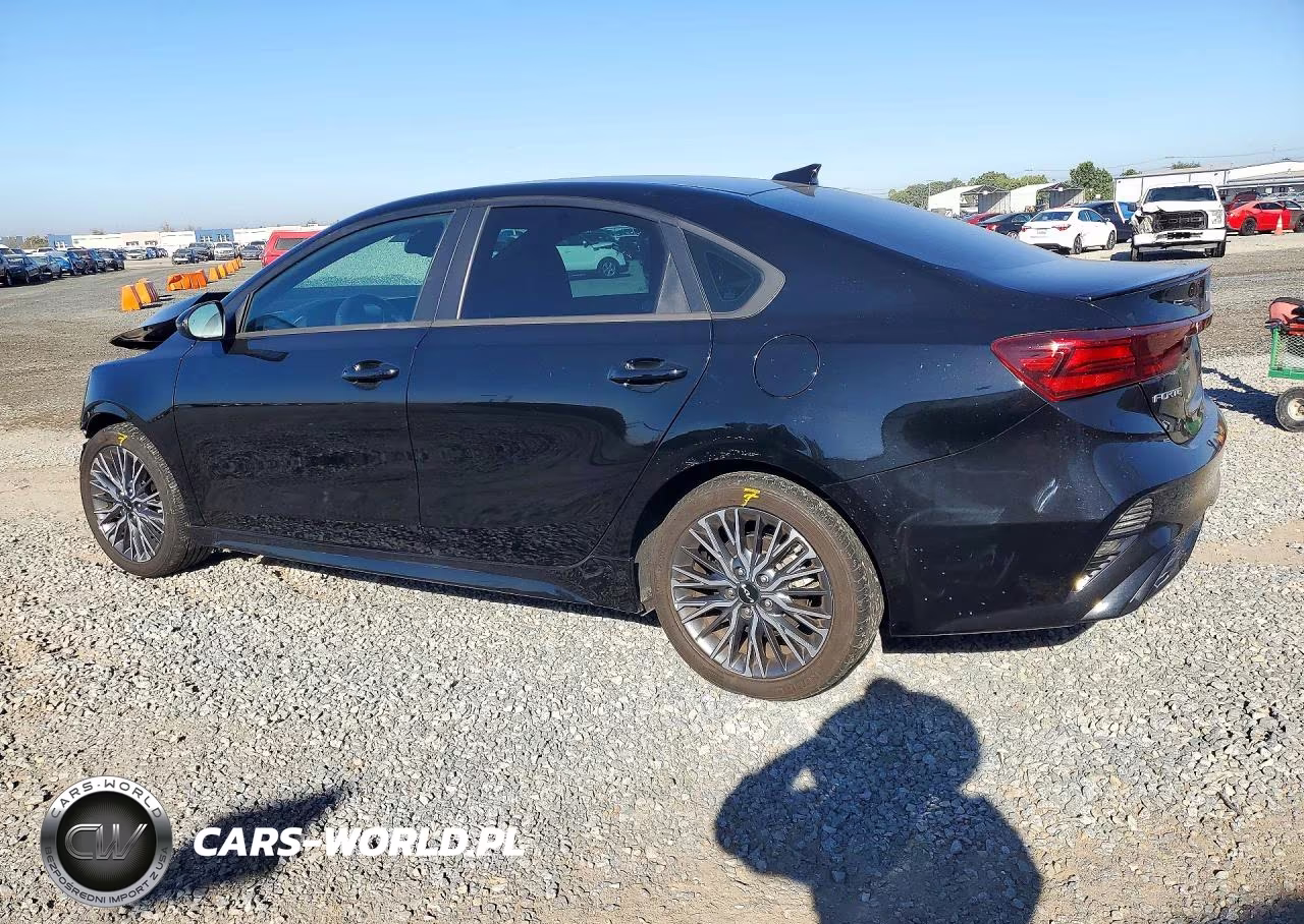 2023 Kia Forte Gt Line VIN:3KPF54AD3PE619777 - 2