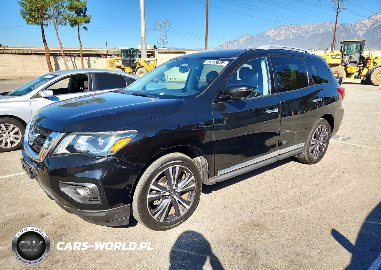 2020 Nissan Pathfinder Platinum