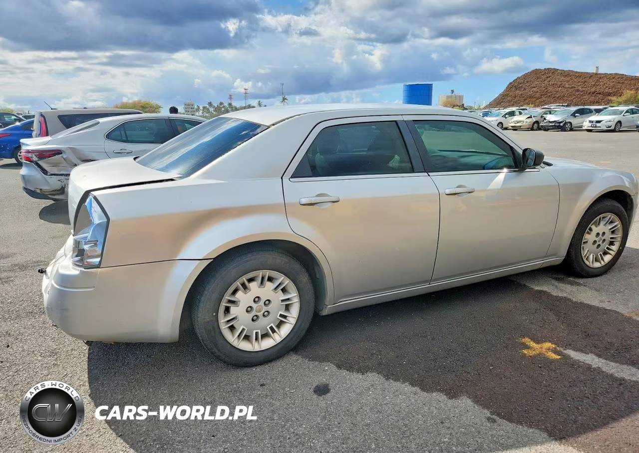 2006 Chrysler 300 VIN:2C3KA43R06H418252 - 3