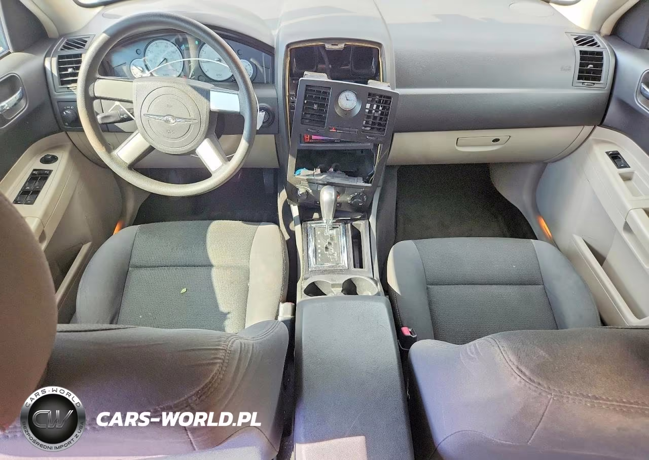 2006 Chrysler 300 VIN:2C3KA43R06H418252 - 8