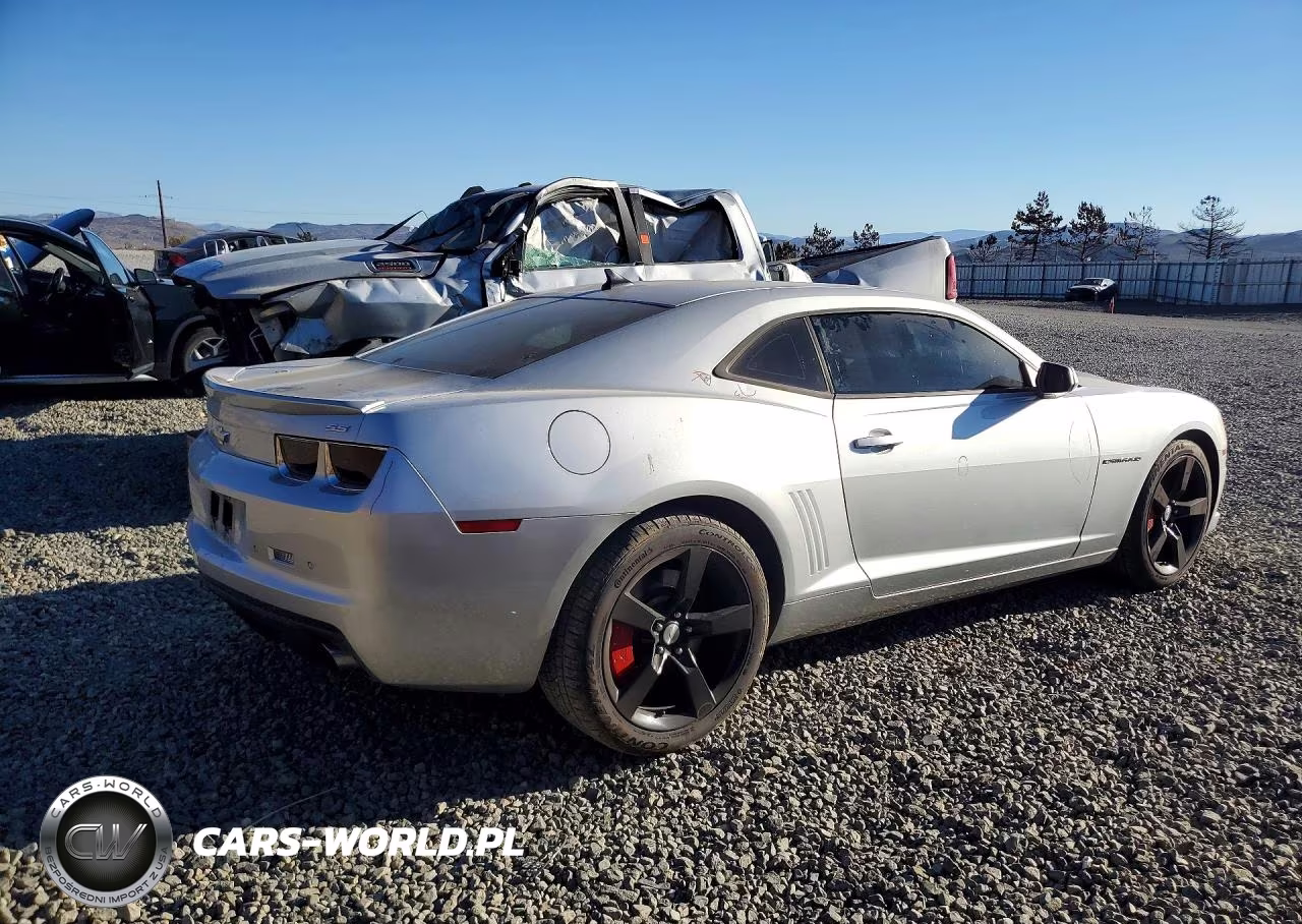2011 Chevrolet Camaro 2Ss VIN:2G1FK1EJ8B9132047 - 3