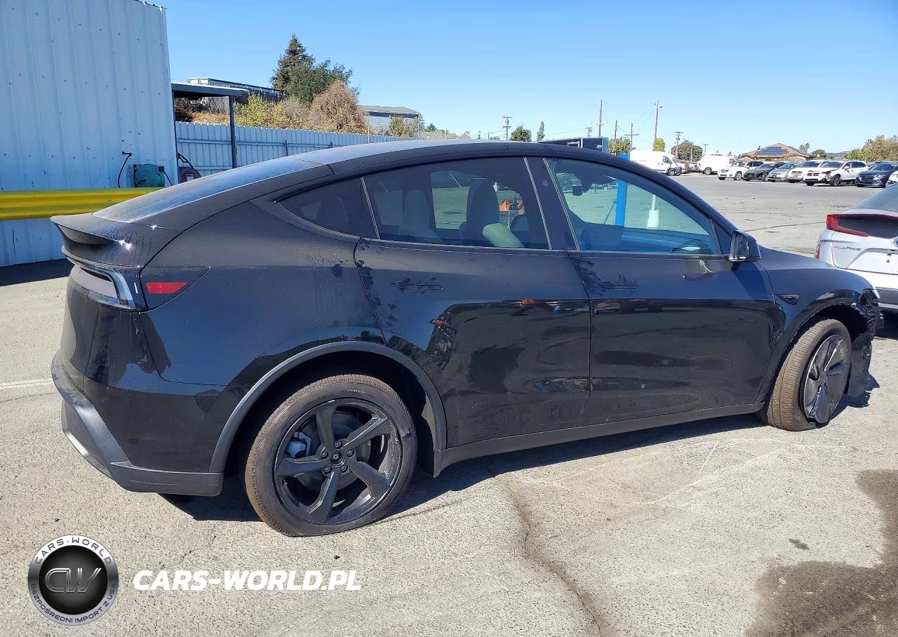2026 Tesla Model Y VIN:7SAYGDED1TF699200 - 3