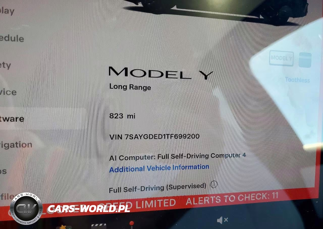 2026 Tesla Model Y VIN:7SAYGDED1TF699200 - 9