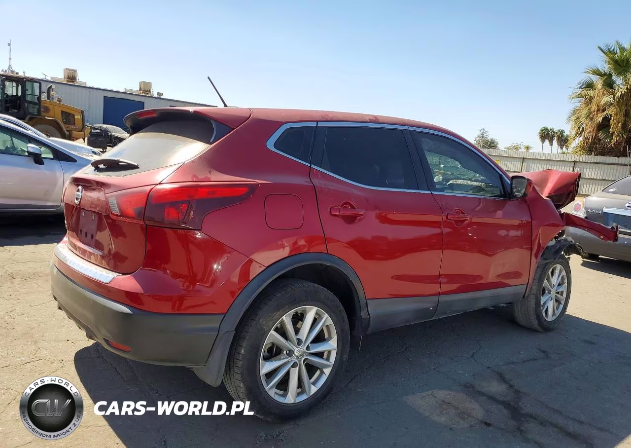 2017 Nissan Rogue Sport S VIN:JN1BJ1CPXHW029652 - 3