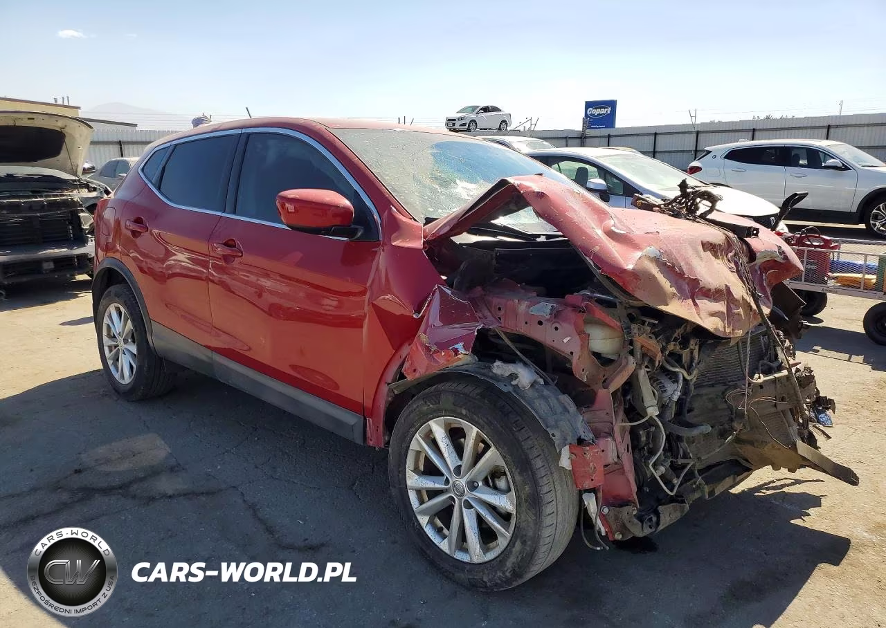2017 Nissan Rogue Sport S VIN:JN1BJ1CPXHW029652 - 4