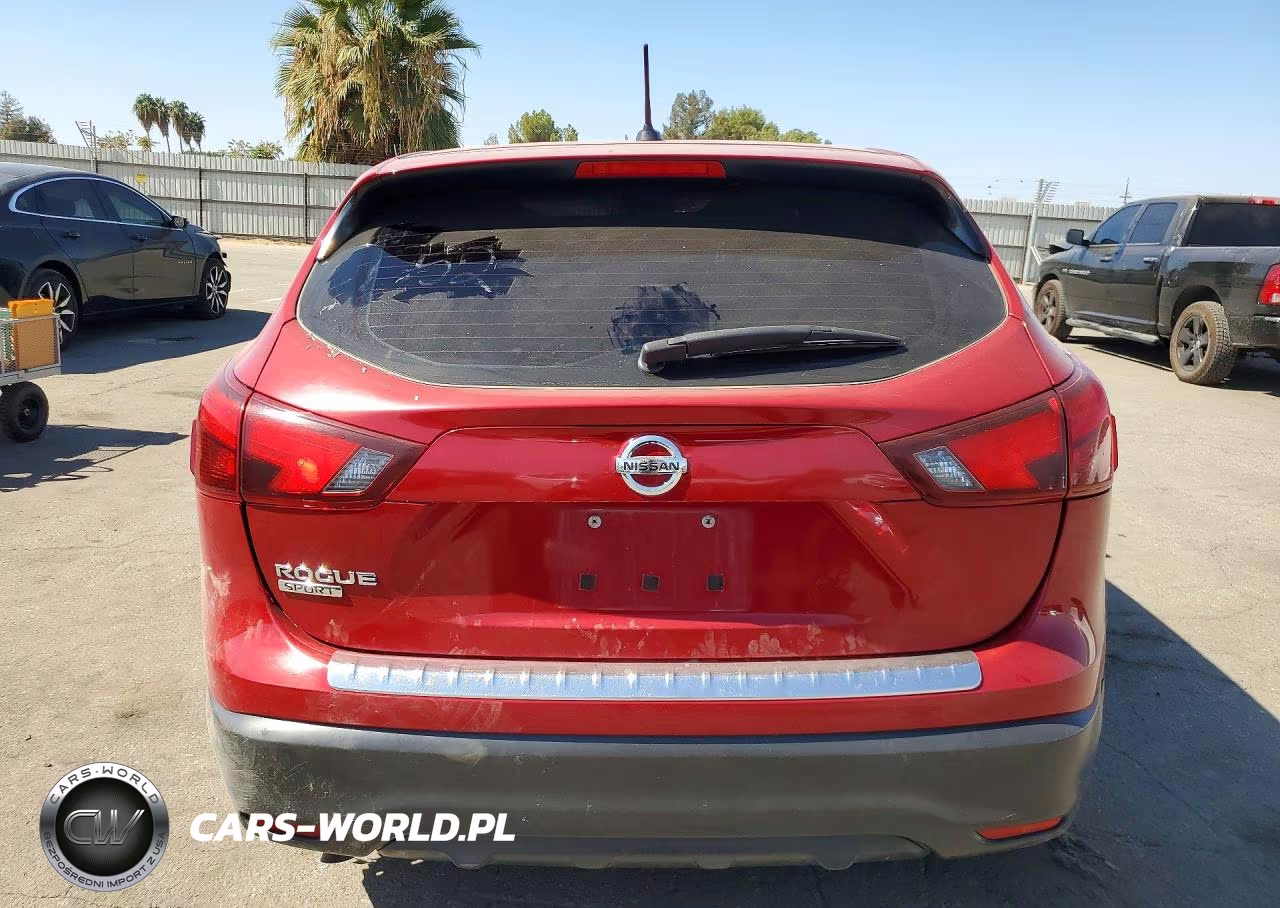 2017 Nissan Rogue Sport S VIN:JN1BJ1CPXHW029652 - 6