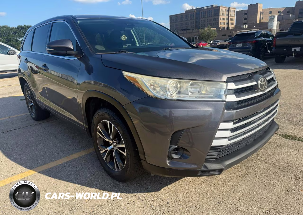 2017 Toyota Highlander Le