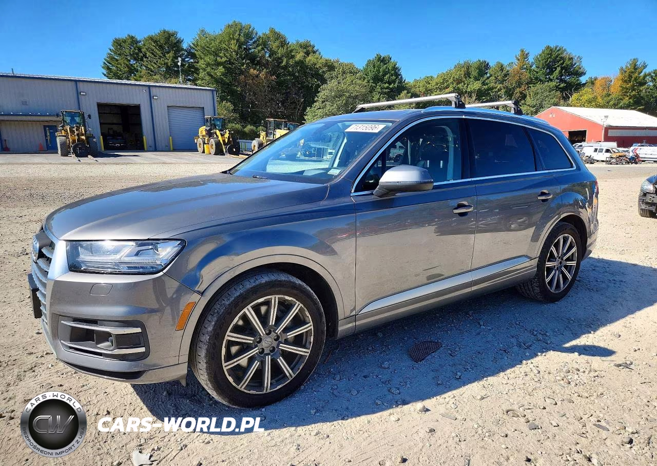 2018 Audi Q7 Prestige VIN:WA1VAAF77JD027777 - 1