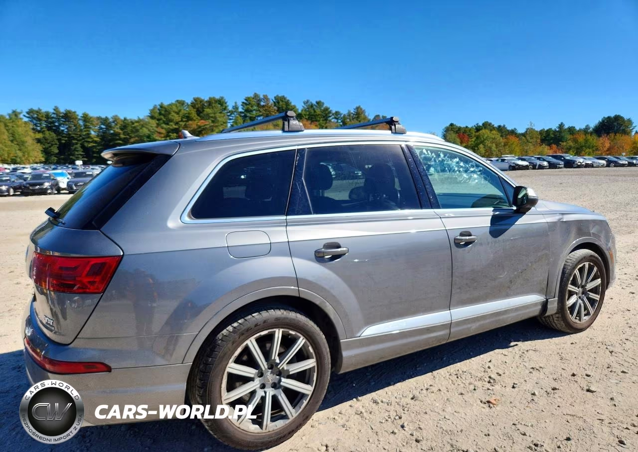 2018 Audi Q7 Prestige VIN:WA1VAAF77JD027777 - 3
