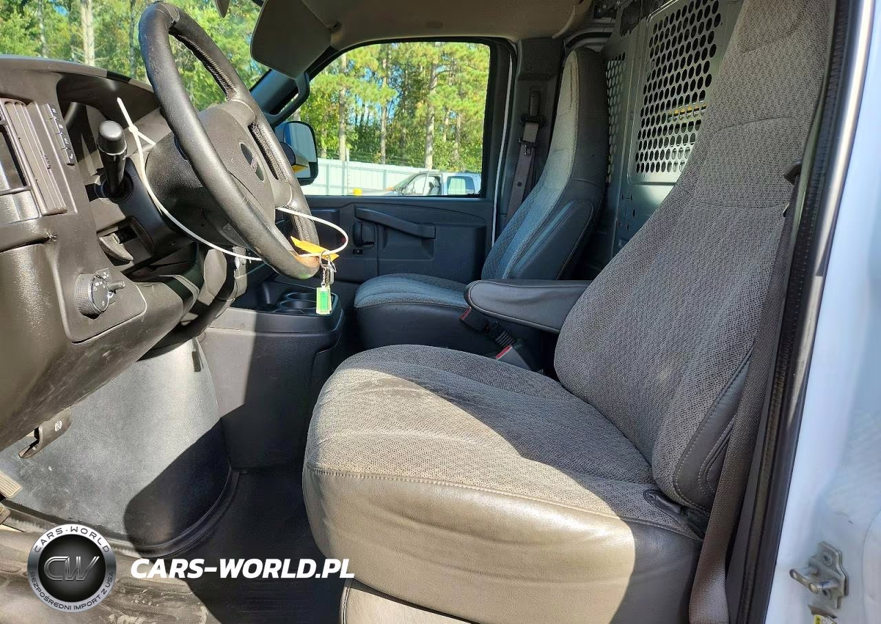 2017 GMC Savana 2500 Cargo Delivery Van VIN:1GTW7AFF8H1913098 - 7
