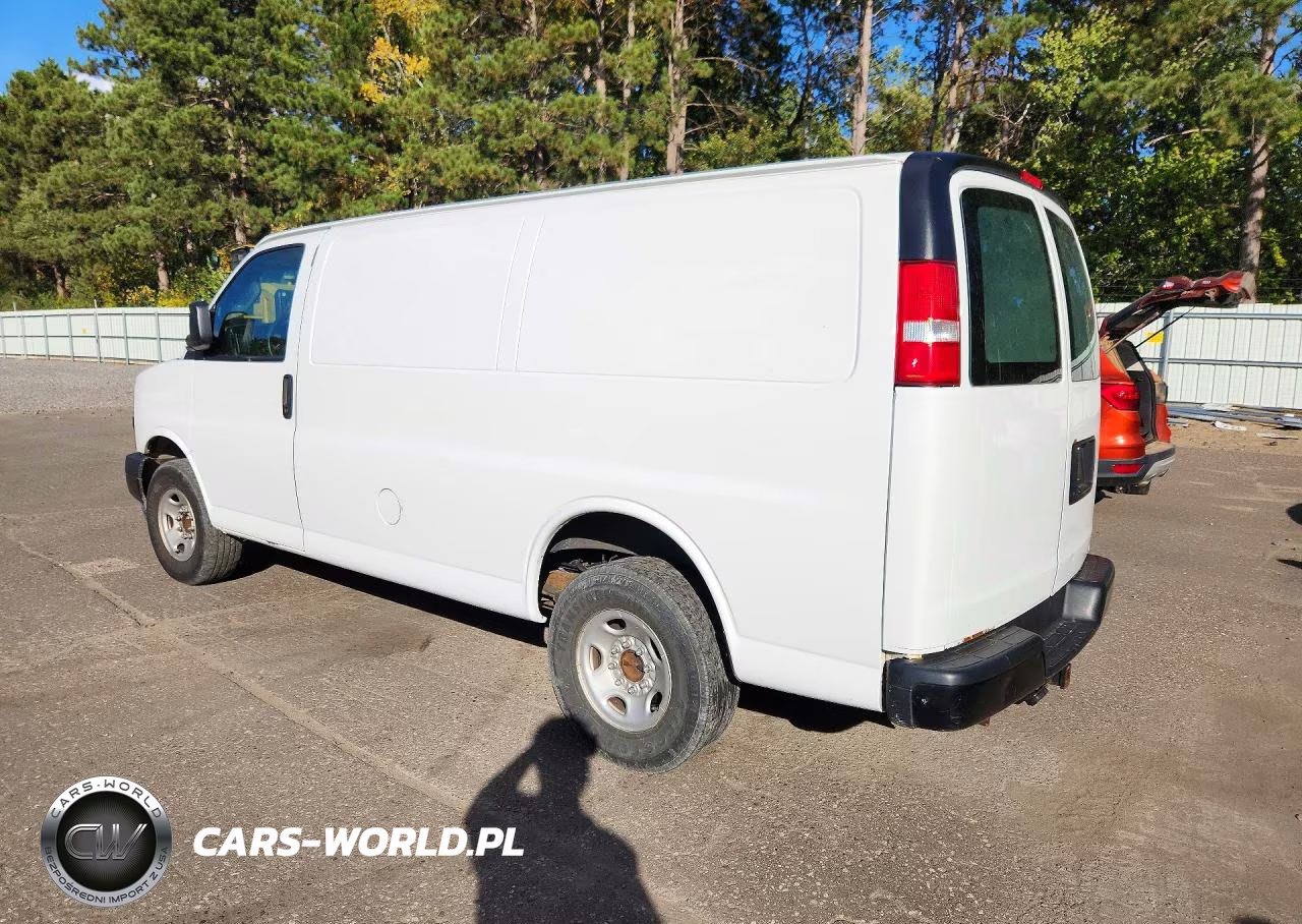 2019 Chevrolet Express G2500 VIN:1GCWGAFG2K1371853 - 2