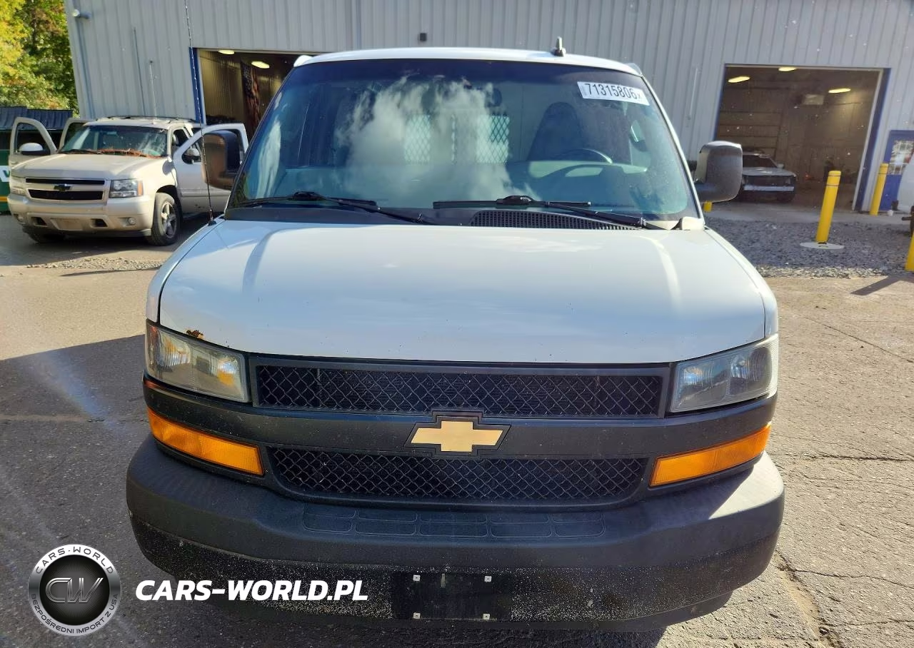 2019 Chevrolet Express G2500 VIN:1GCWGAFG2K1371853 - 5