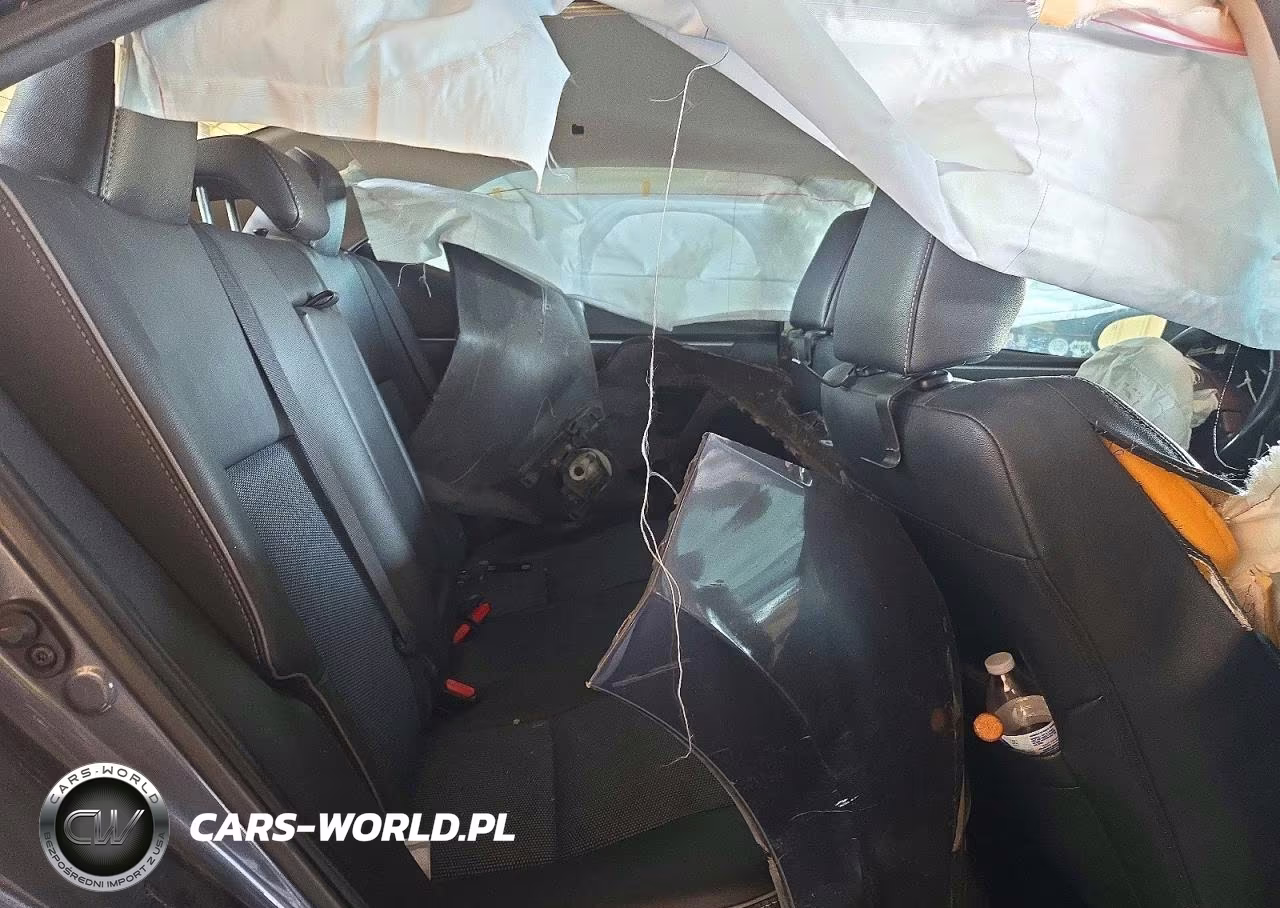 2015 Toyota Corolla S Plus VIN:5YFBURHE4FP290744 - 10