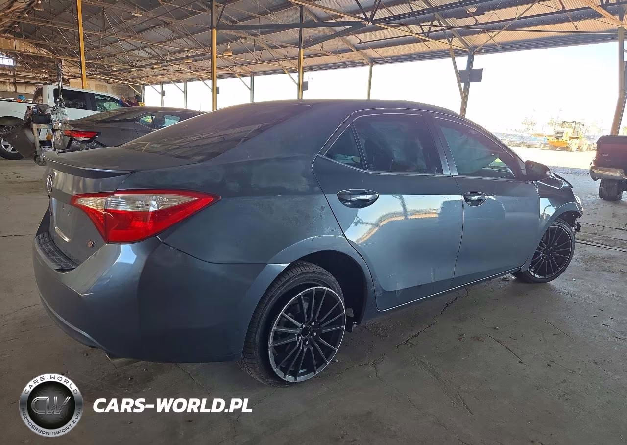 2015 Toyota Corolla S Plus VIN:5YFBURHE4FP290744 - 3